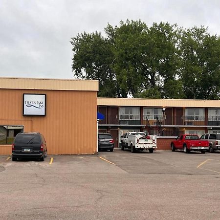 Devils Lake Inn By Oyo Near Devils Lake Regional Airport Exteriör bild