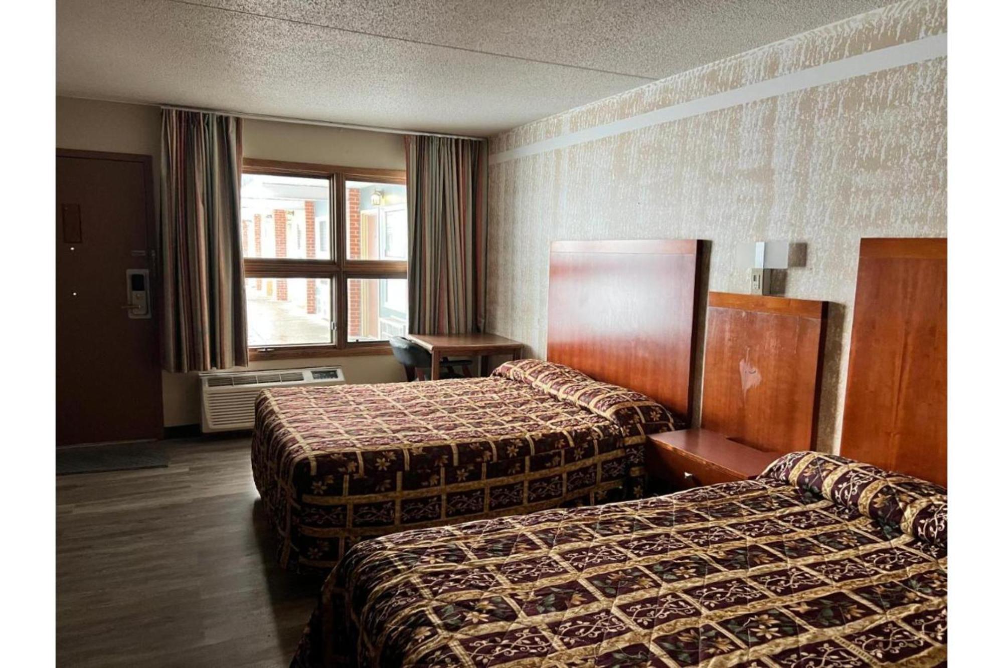 Devils Lake Inn By Oyo Near Devils Lake Regional Airport Exteriör bild