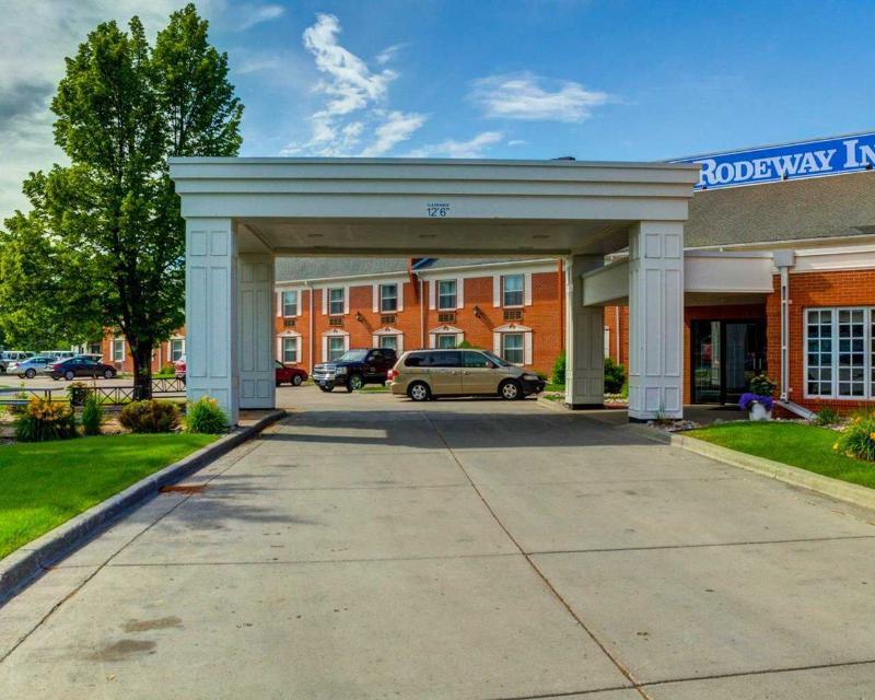 Devils Lake Inn By Oyo Near Devils Lake Regional Airport Exteriör bild