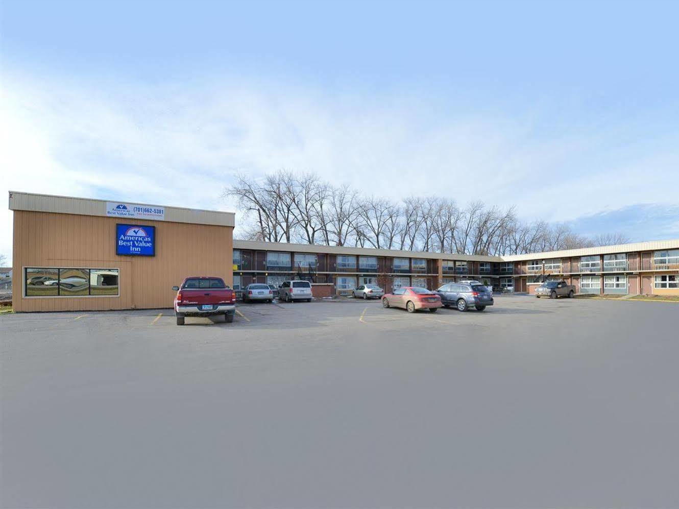 Devils Lake Inn By Oyo Near Devils Lake Regional Airport Exteriör bild